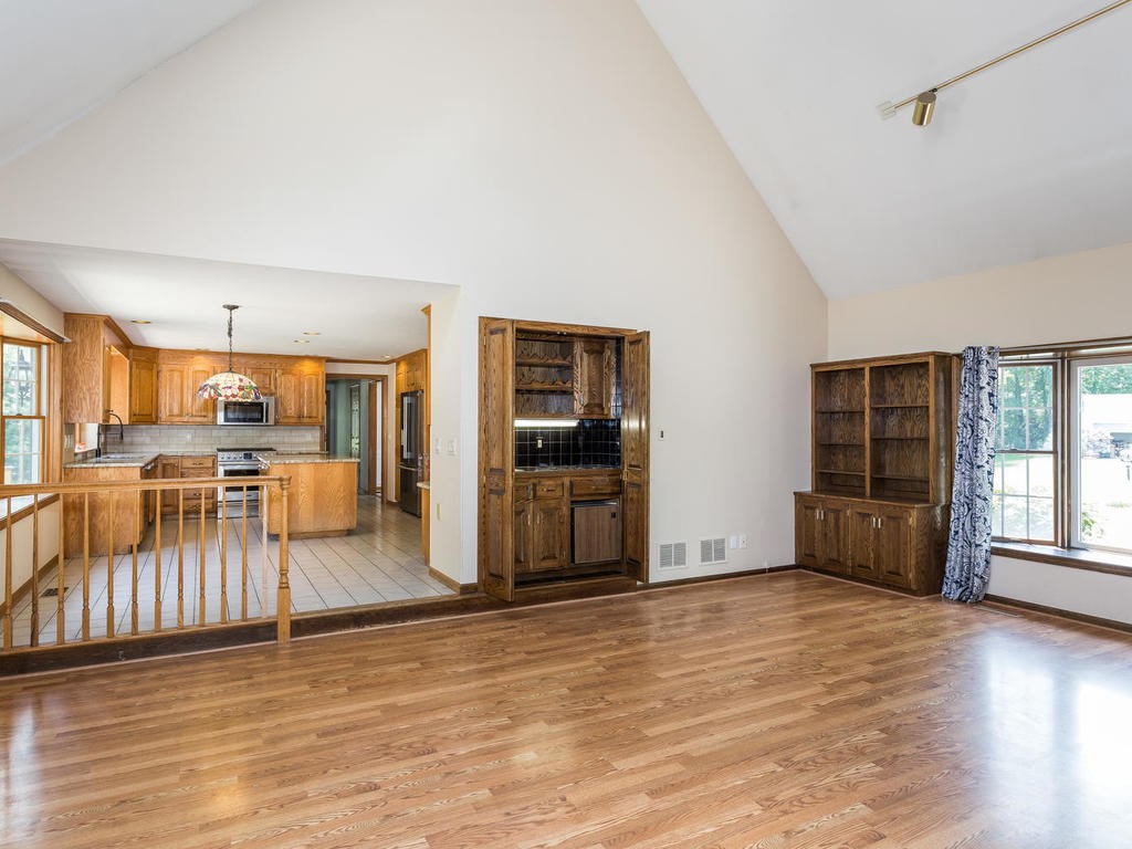 53 Stonehill Road East Longmeadow, MA 01028 - Photo 6 of 30 Gallery Image 6