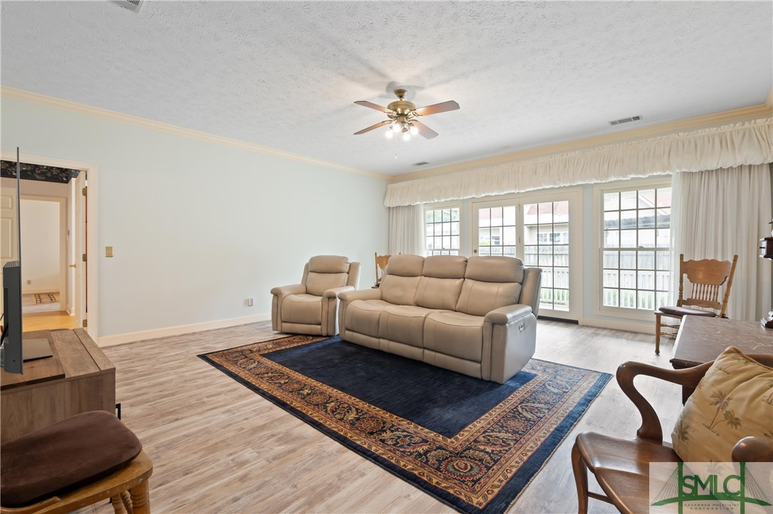 22 Wild Oak Road Savannah, GA 31406 - Photo 8 of 35 Gallery Image 8