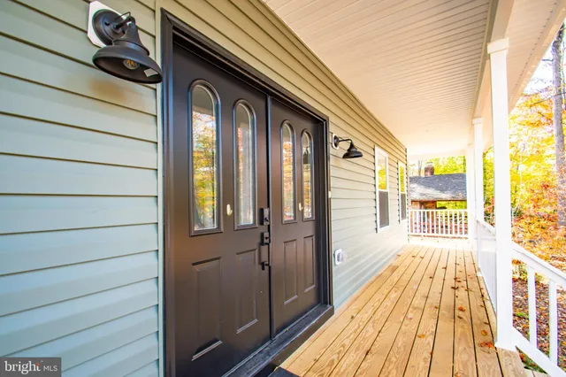 a view of a wooden fence