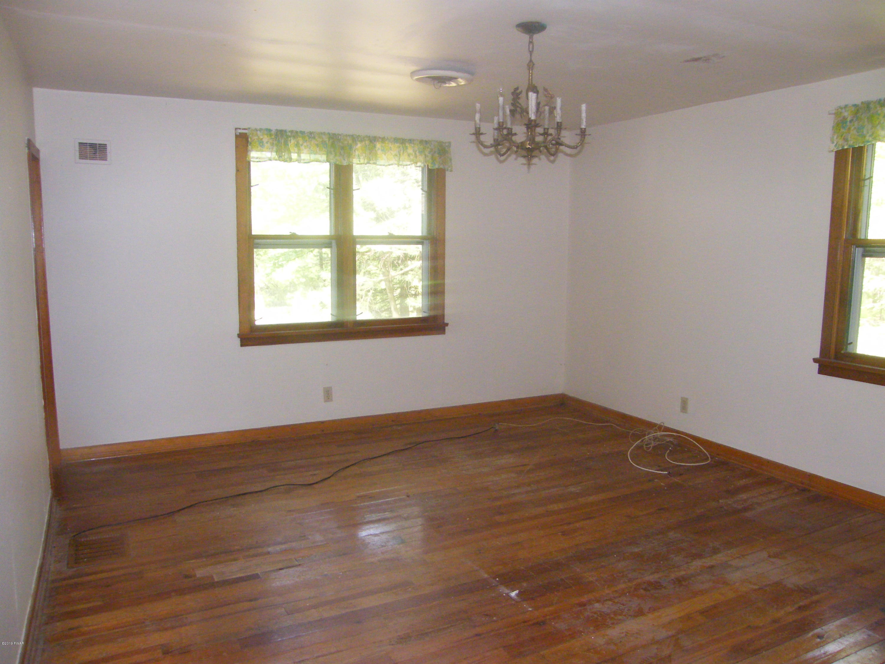 403 Rt 590 Greeley, PA 18425 - Photo 5 of 13