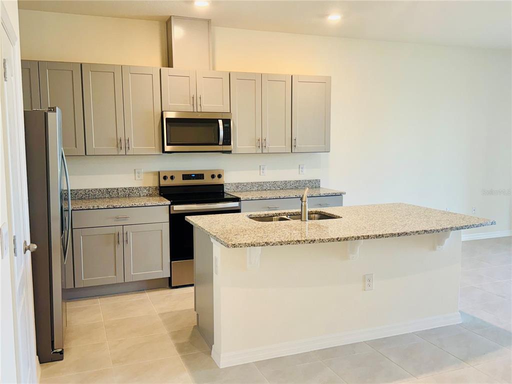 1492 Isleta Loop Kissimmee, FL 34741 - Photo 3 of 17