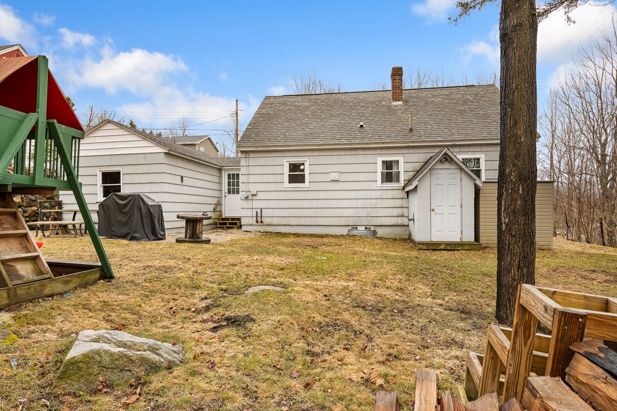 41 Franklin Street Berlin, NH 03570 - Photo 6 of 31