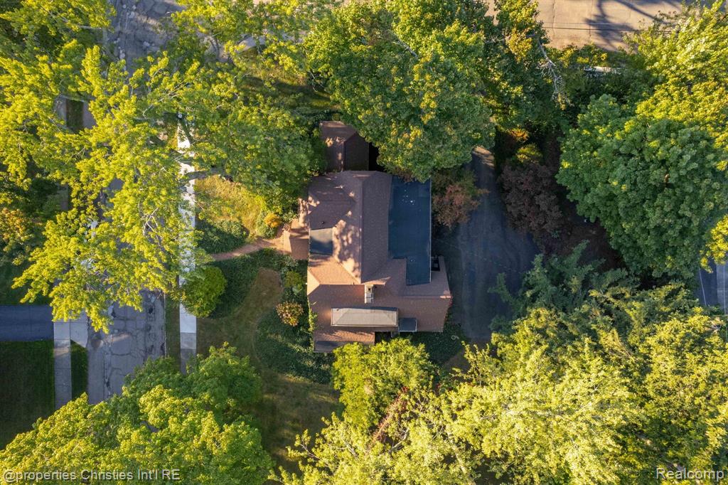 172 Overhill Road Bloomfield Hills, MI 48301 - Photo 14 of 17 Gallery Image 14