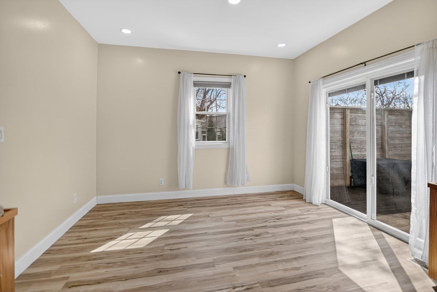 208 Stoughton Road Edgerton, WI 53534 - Photo 13 of 31