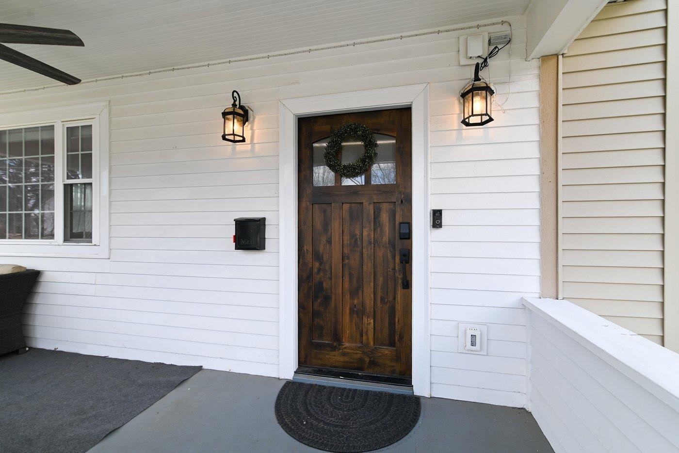 208 Stoughton Road Edgerton, WI 53534 - Photo 5 of 31