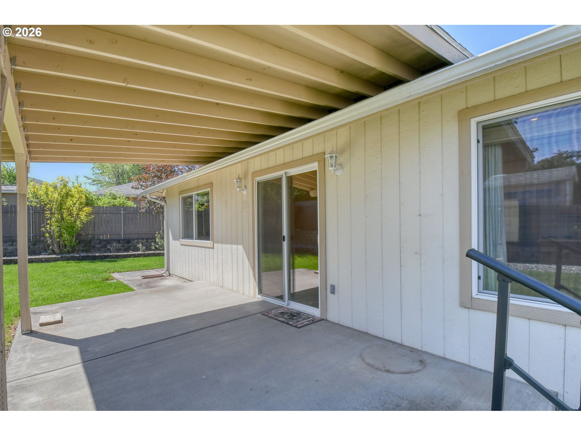1614 Southwest 3rd Street Pendleton, OR 97801 - Photo 33 of 40 a view of outdoor space and yard