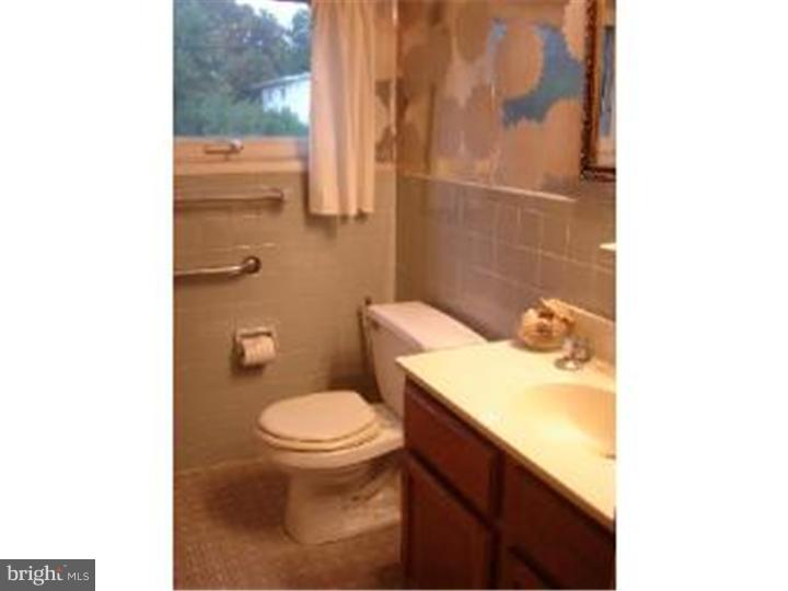 122 Blue Ridge Road Plymouth Meeting, PA 19462 - Photo 12 of 12 Bathroom