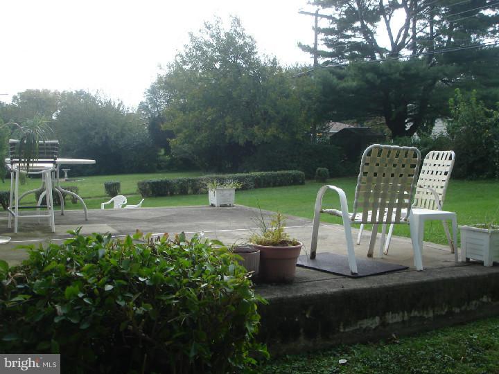 122 Blue Ridge Road Plymouth Meeting, PA 19462 - Photo 7 of 12 Patio