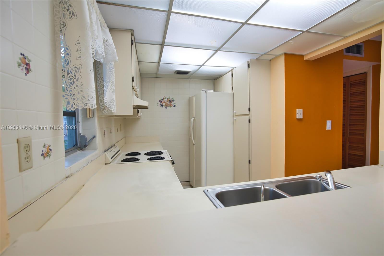 3593 Southwest 17th Street, Unit 3593 Miami, FL 33145 - Photo 18 of 32
