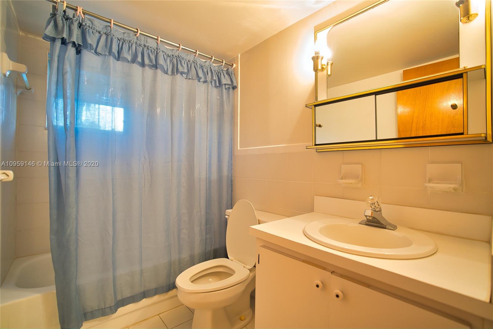 3593 Southwest 17th Street, Unit 3593 Miami, FL 33145 - Photo 23 of 32