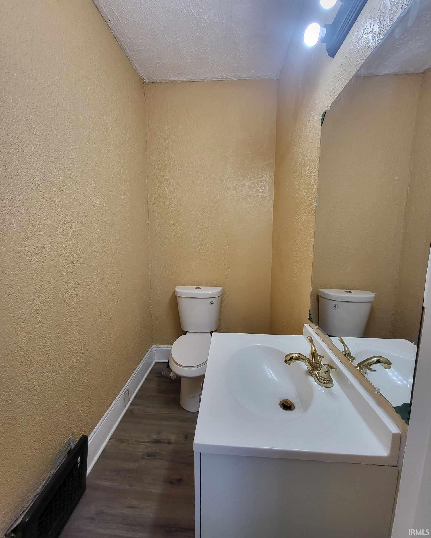 456 Colerick Street Fort Wayne, IN 46806 - Photo 9 of 23 Gallery Image 9