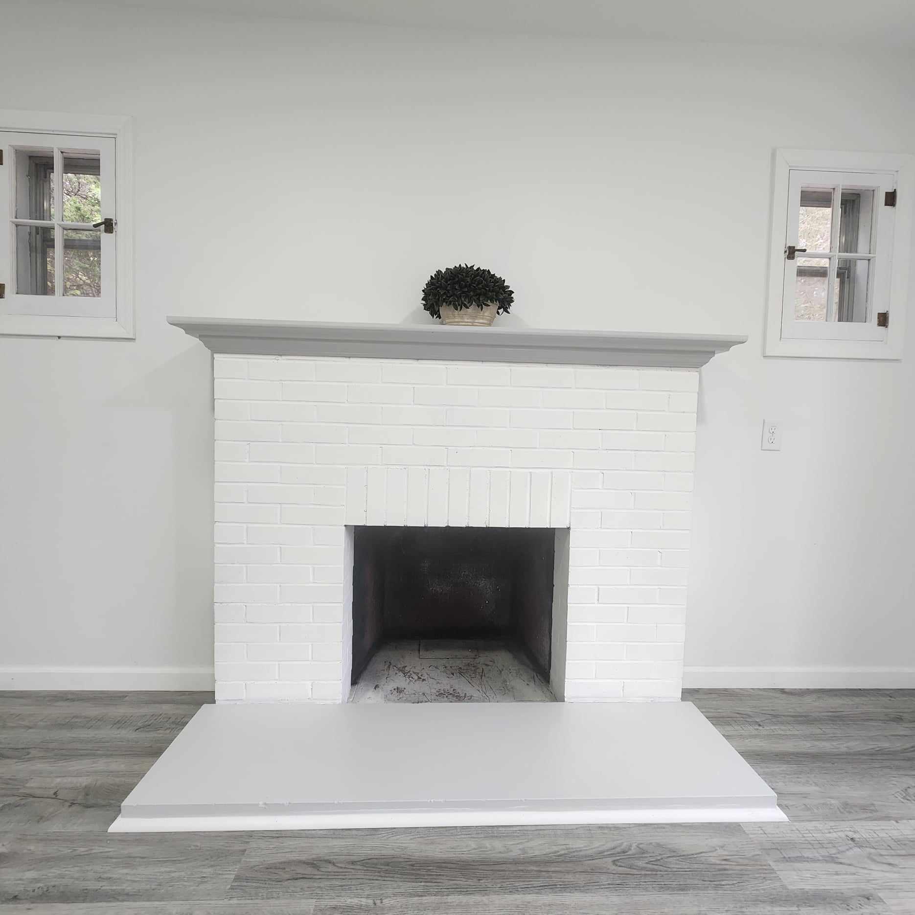 4236 Hoyer Road Jackson, MI 49201 - Photo 3 of 21 fireplace