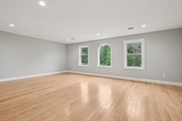920 Drift Road Westport, MA 02790 - Photo 21 of 41