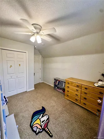 a view of livingroom with furniture