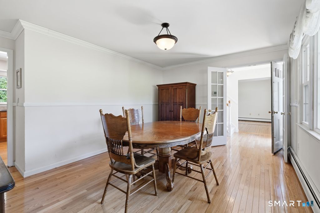 152 Holmes Road Ridgefield, CT 06877 - Photo 8 of 39