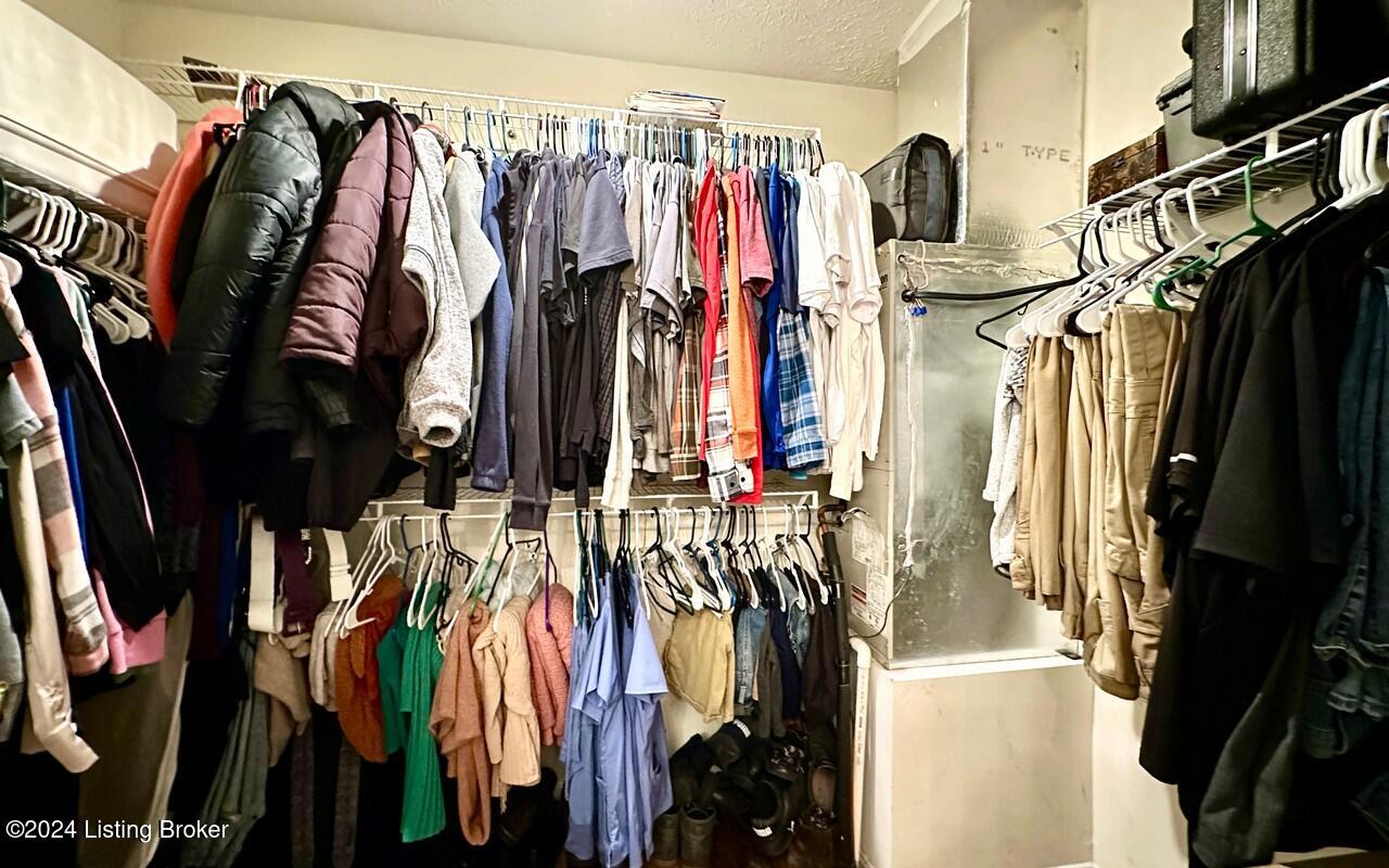 559 Grant Road Leitchfield, KY 42754 - Photo 34 of 57 Primary Walkin Closet