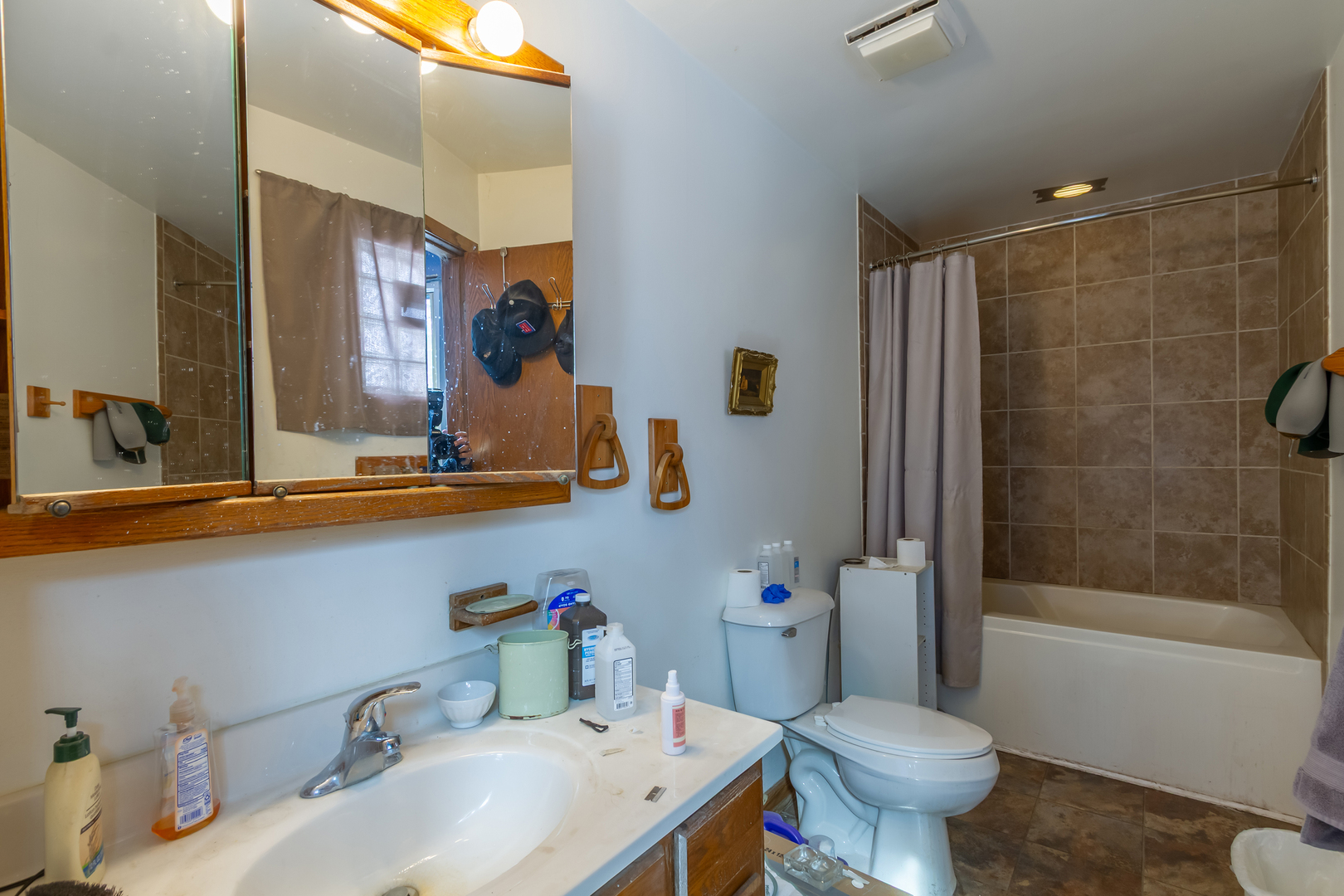 36379 Wesley Road Ingleside, IL 60041 - Photo 10 of 15 a bathroom with a sink toilet and shower