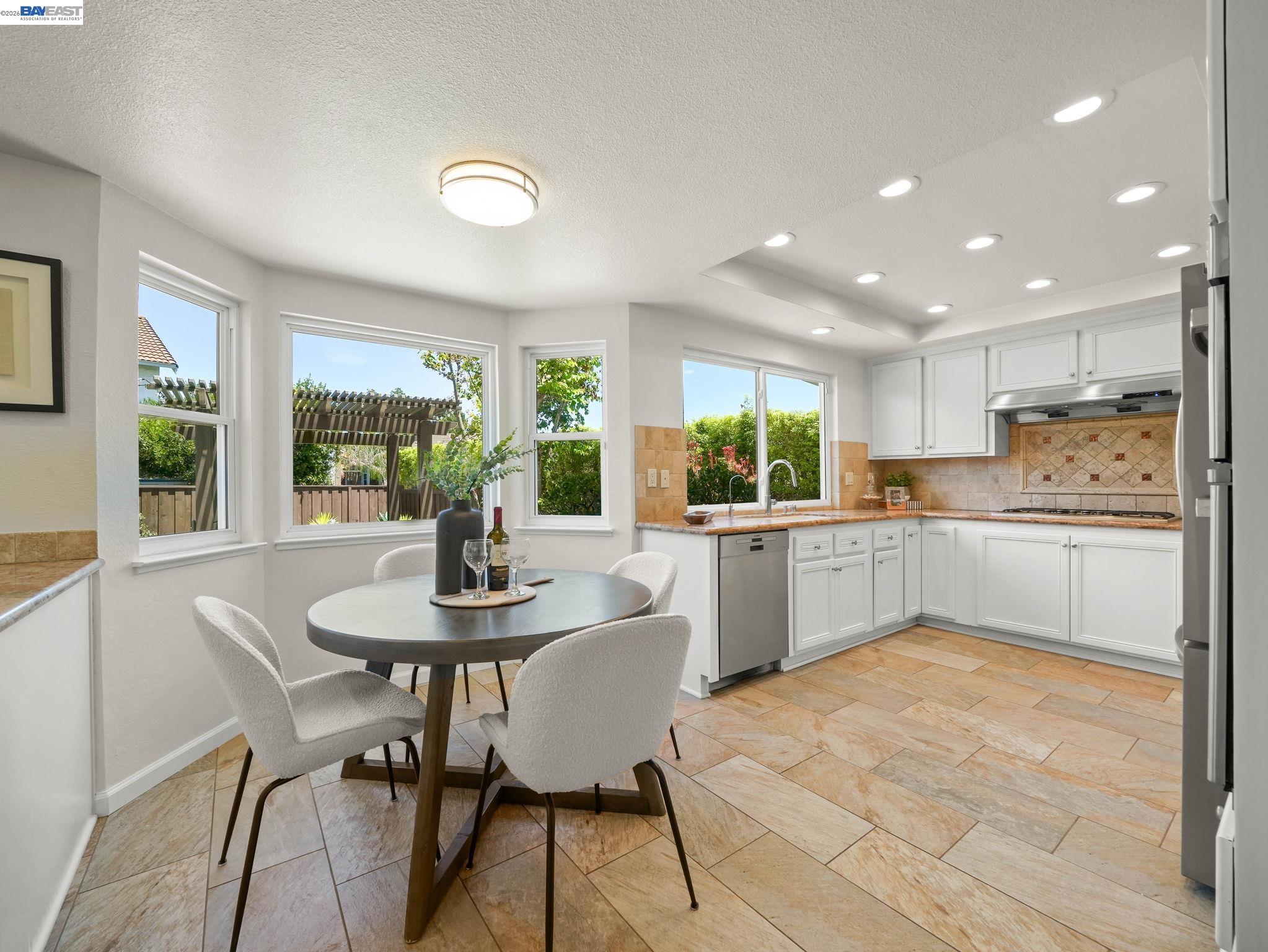 33590 Quail Run Road Fremont, CA 94555 - Photo 14 of 58