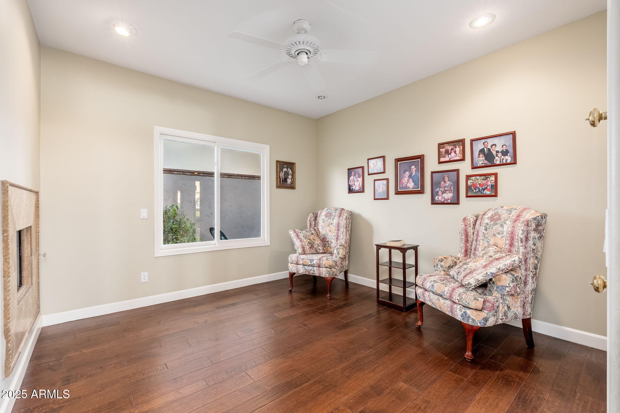 700 North Dobson Road, Unit 16 Chandler, AZ 85224 - Photo 22 of 94 Sitting Room / Bedroom