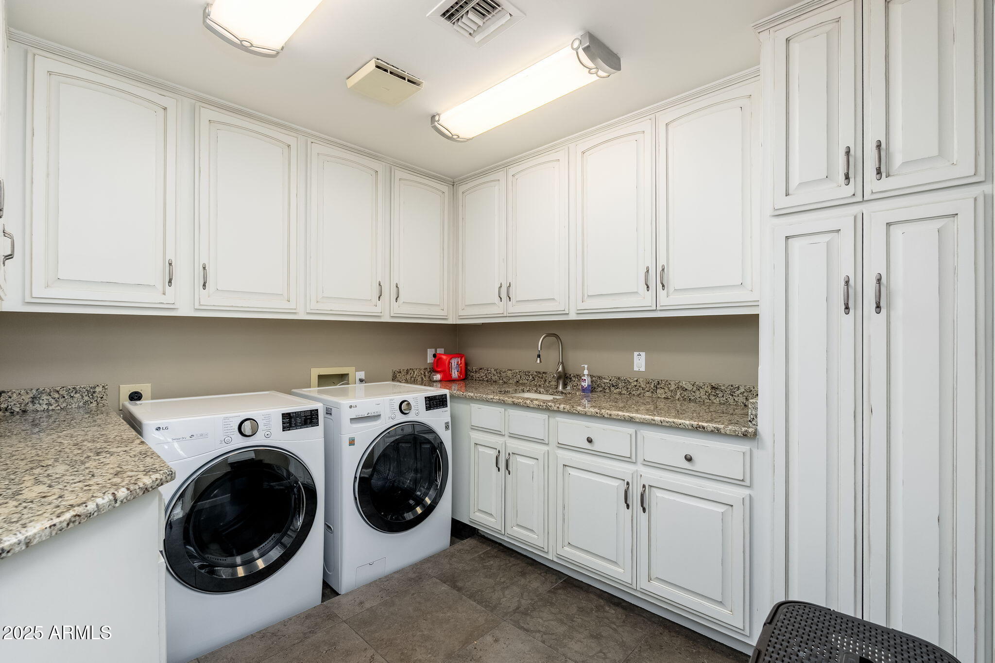 700 North Dobson Road, Unit 16 Chandler, AZ 85224 - Photo 43 of 94 Laundry
