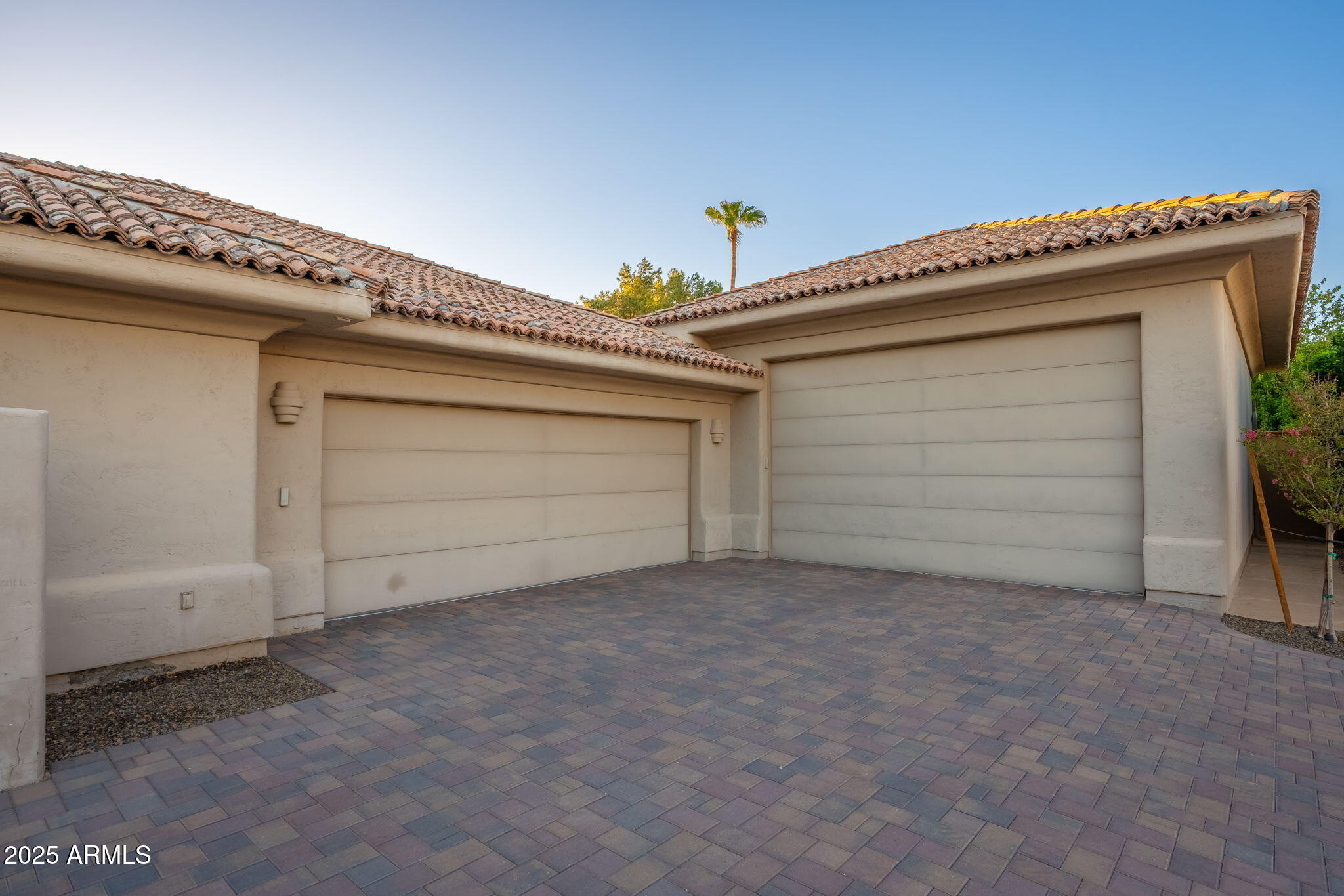 700 North Dobson Road, Unit 16 Chandler, AZ 85224 - Photo 5 of 94 Garage Closed