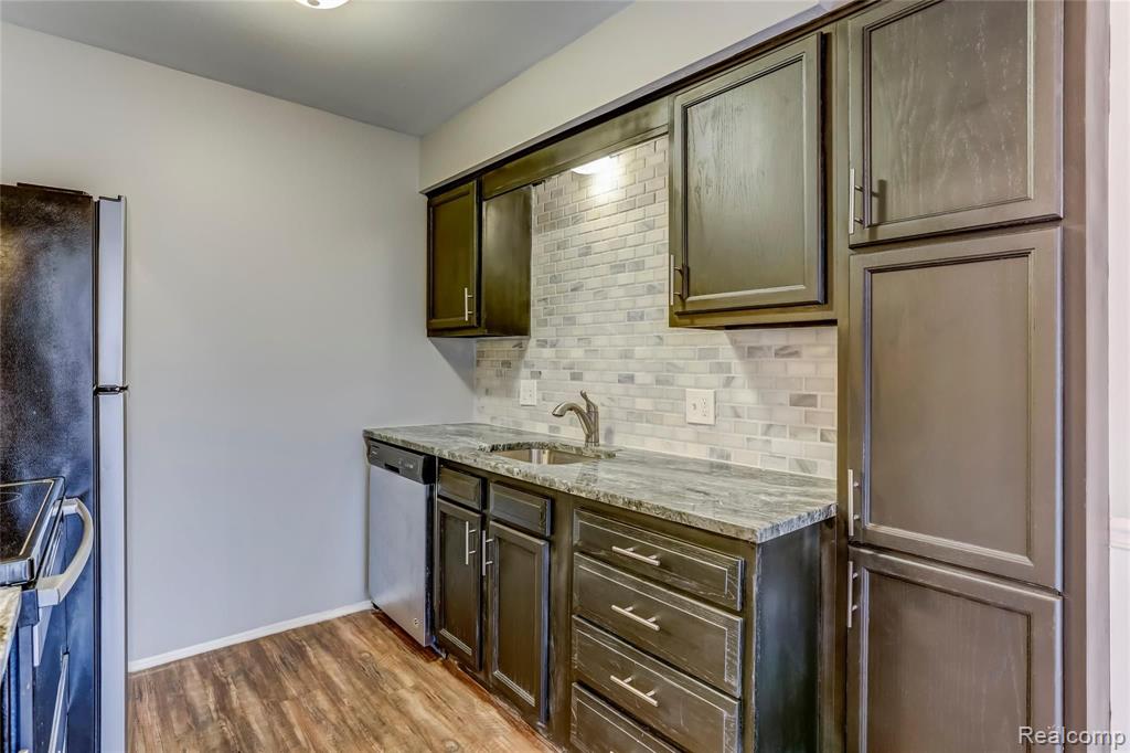 2177 Decker Road, Unit 53 Walled Lake, MI 48390 - Photo 3 of 16