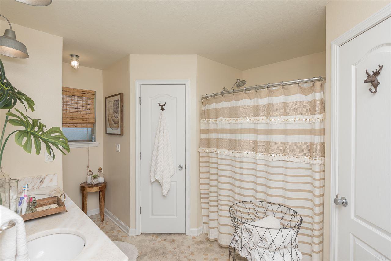 2149 Liberty Loop Road Cantonment, FL 32533 - Photo 11 of 17 Gallery Image 11