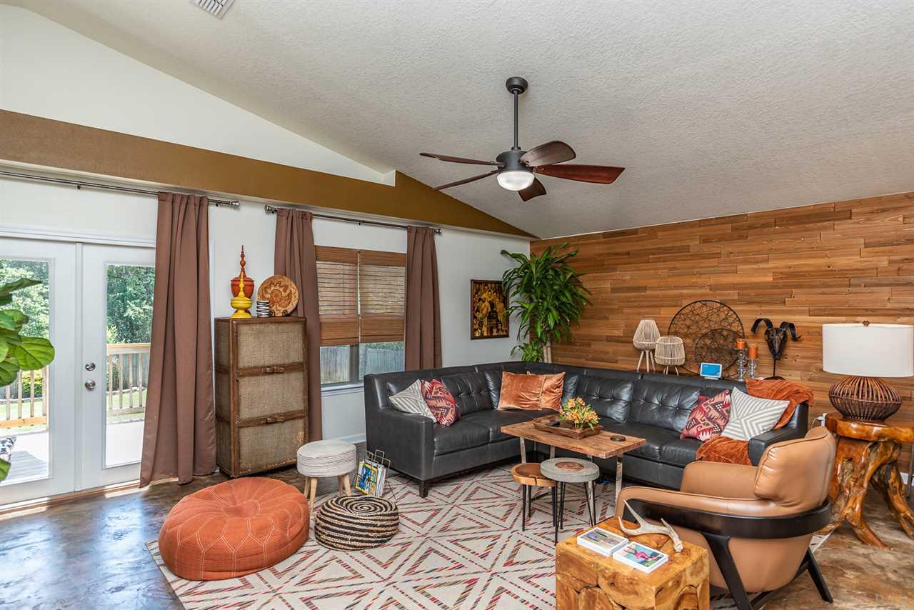 2149 Liberty Loop Road Cantonment, FL 32533 - Photo 5 of 17 Gallery Image 5