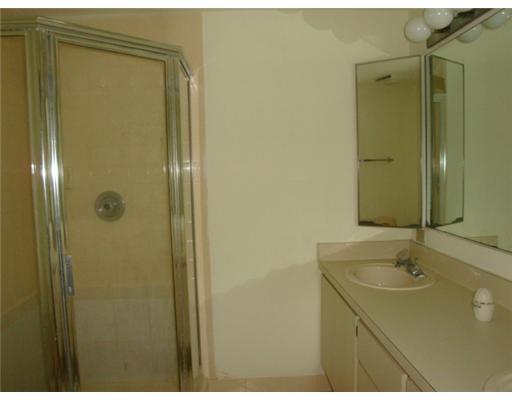 847 Blue Ridge Circle, Unit 847 West Palm Beach, FL 33409 - Photo 7 of 10 Additional Photo