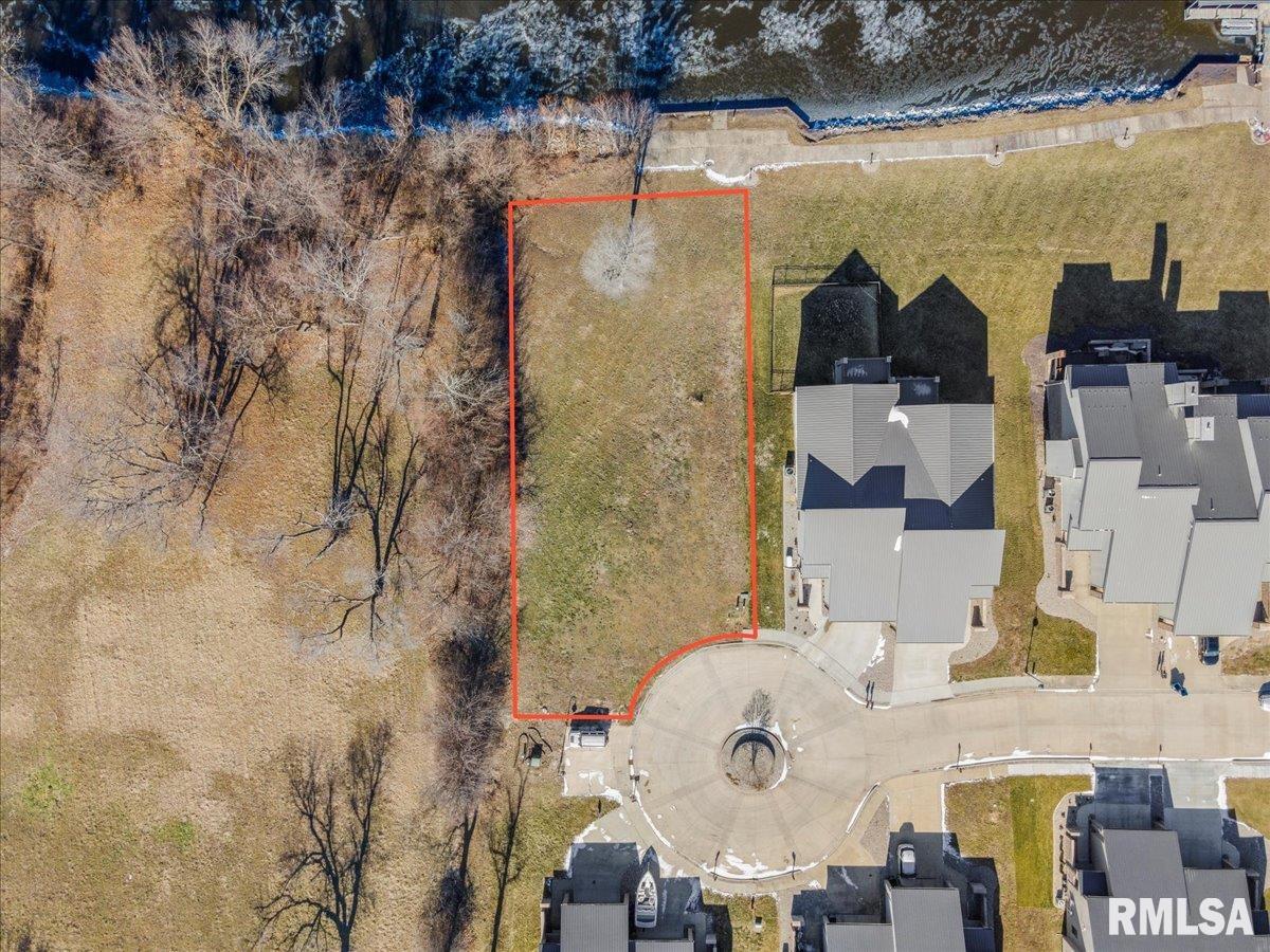 301-303 Harbor Point Place Springfield, IL 62712 - Photo 1 of 15 Gallery Image 1