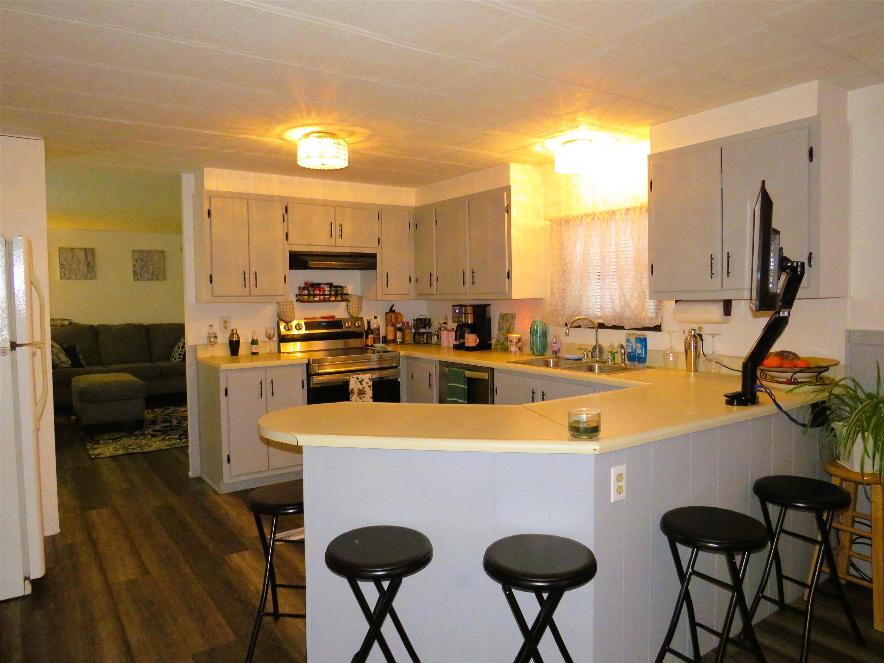 8 Cardinal Circle Keene, NH 03431 - Photo 8 of 23