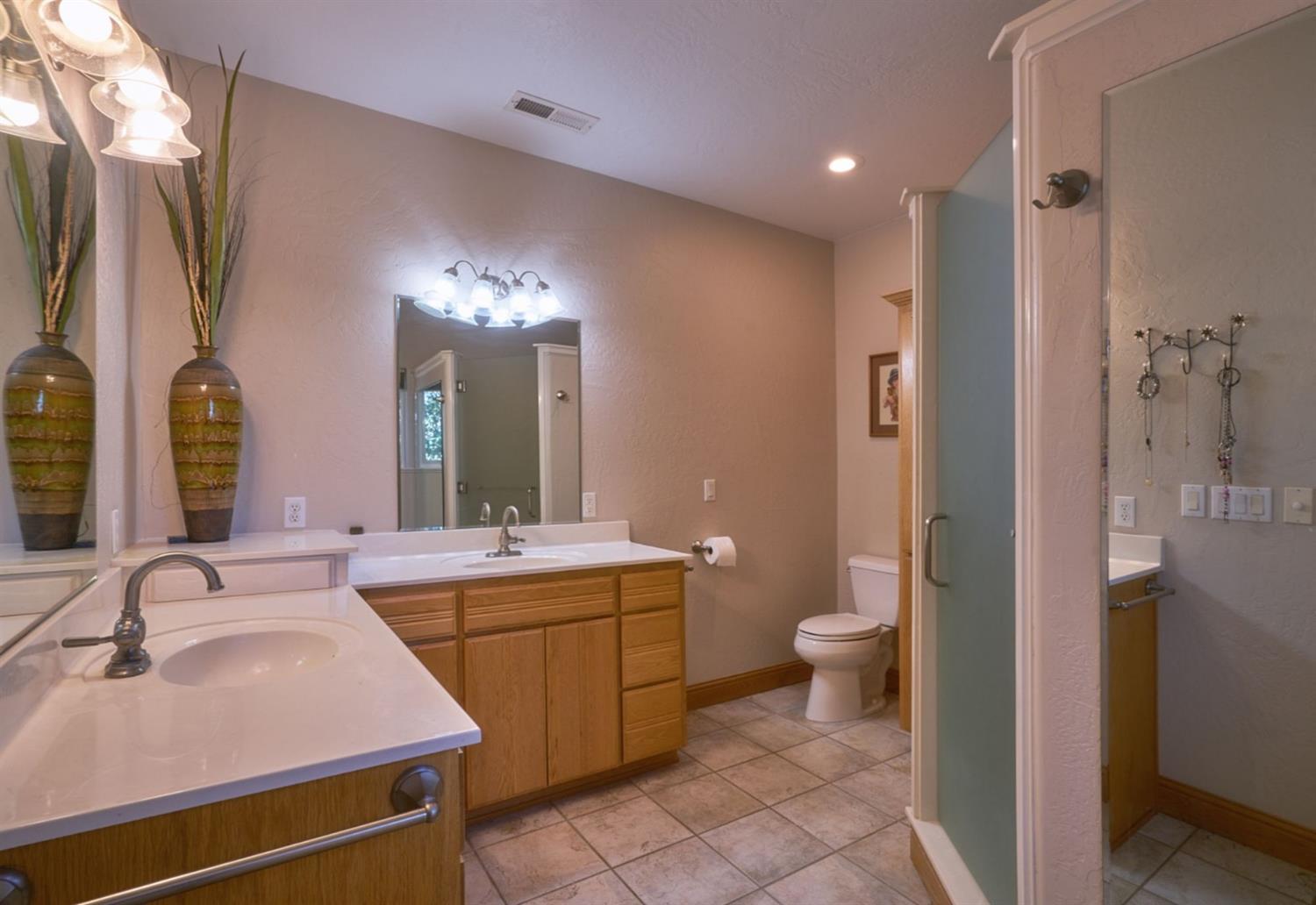 4000 Upper River Road Central Point, OR 97502 - Photo 12 of 29 Additional Photo