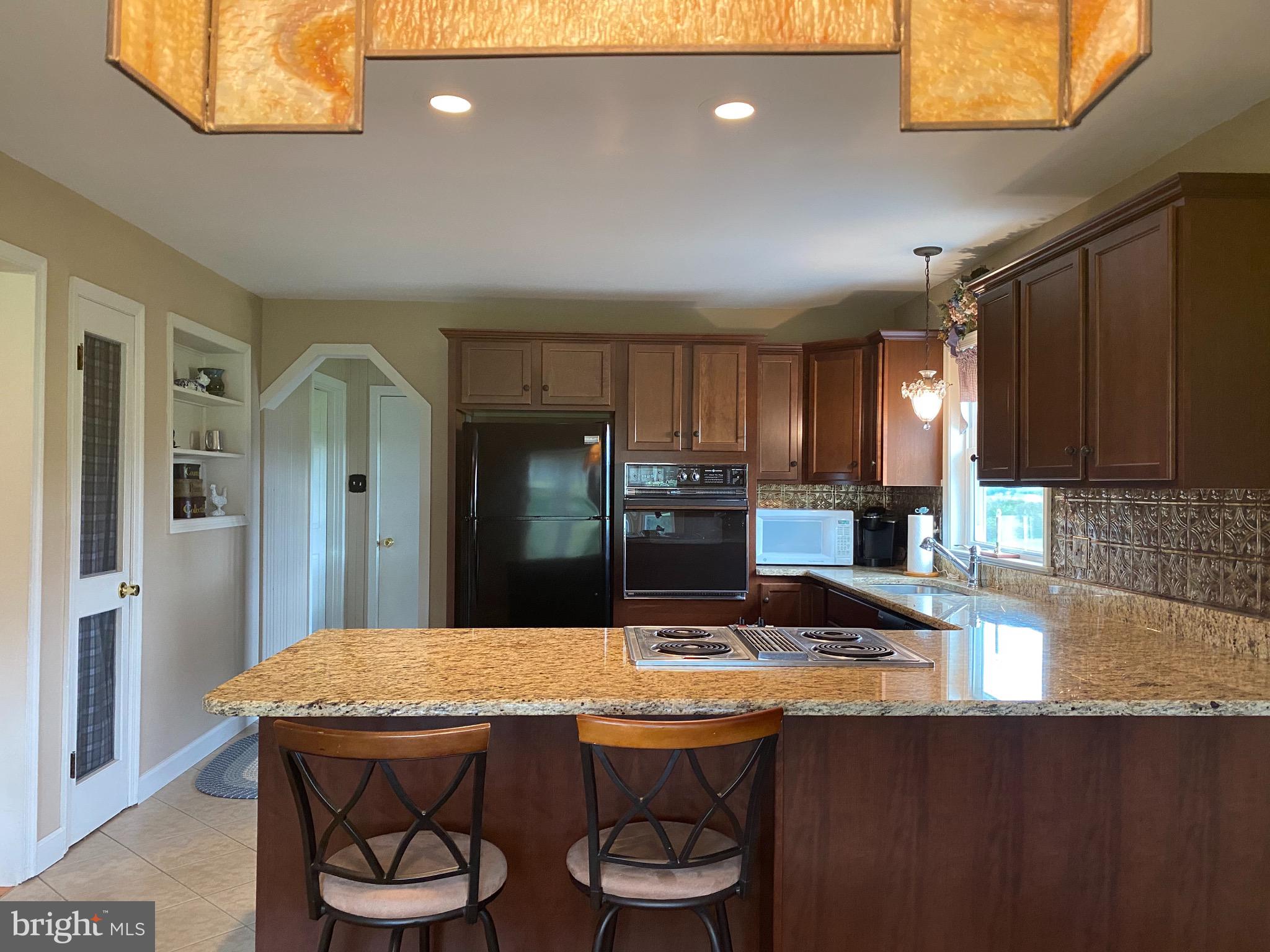 120 Kist Hill Road Kempton, PA 19529 - Photo 22 of 73 Breakfast Bar
