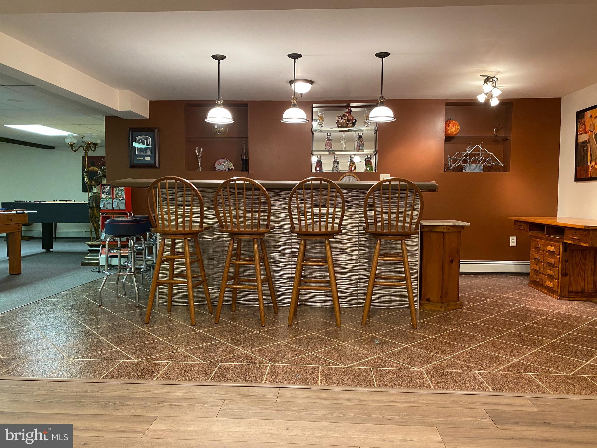 120 Kist Hill Road Kempton, PA 19529 - Photo 43 of 73 Custom Bar