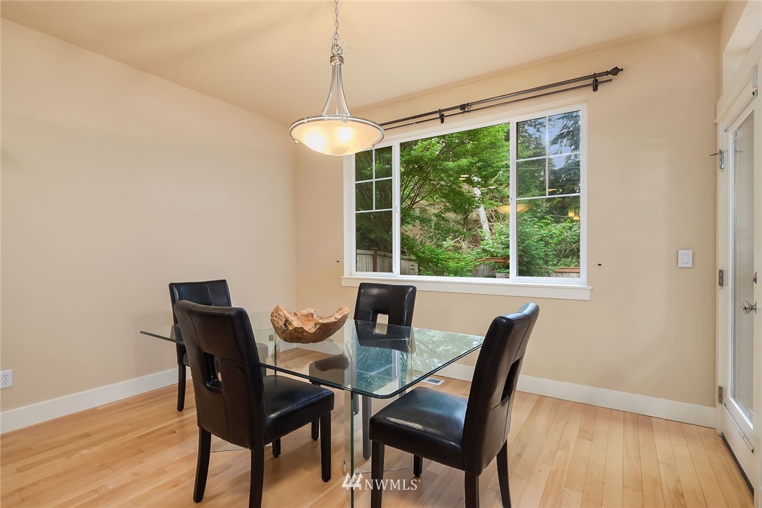 3518 232nd Street Southeast Bothell, WA 98021 - Photo 9 of 25