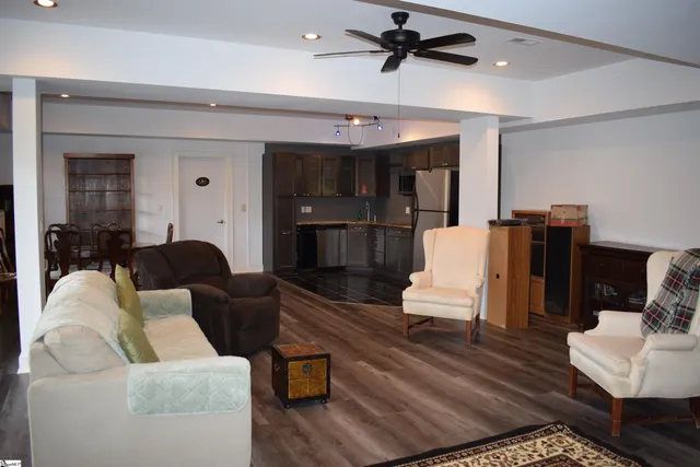 $725,000 | 3 Rustic Court, Landrum, SC 29356