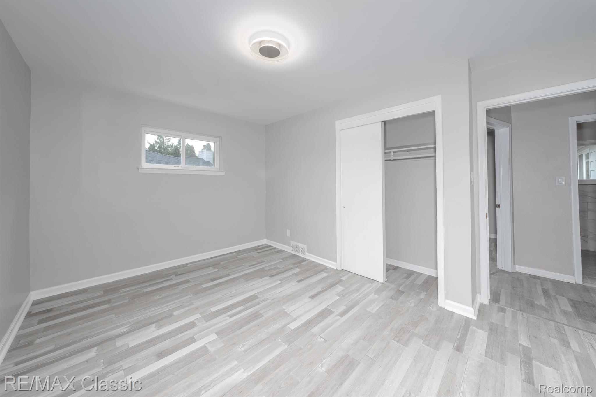 28257 Ridgebrook Road Farmington, MI 48334 - Photo 22 of 37 Gallery Image 22