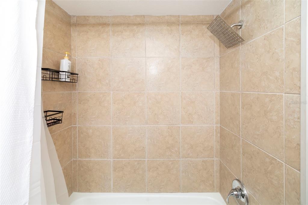 3304 Springmill Circle Sarasota, FL 34239 - Photo 30 of 79 Gallery Image 30
