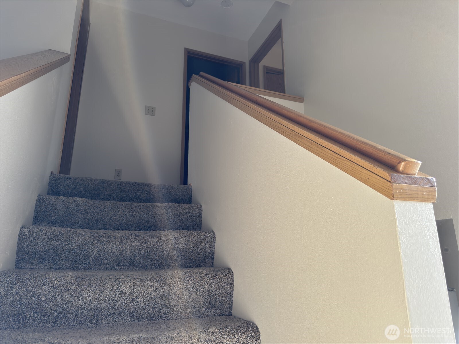 2826 Northeast 8th Street, Unit A Renton, WA 98056 - Photo 25 of 30