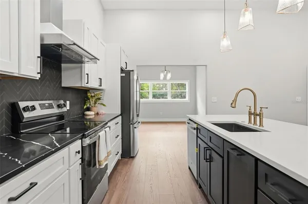 $669,900 | 34121 August Avenue, Webster, FL 33597