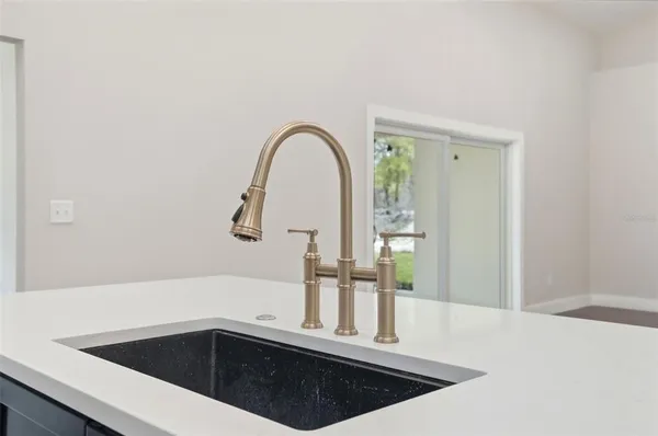 $669,900 | 34121 August Avenue, Webster, FL 33597