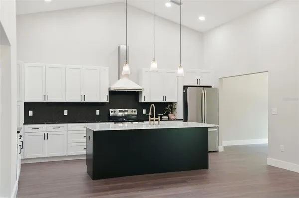 $669,900 | 34121 August Avenue, Webster, FL 33597