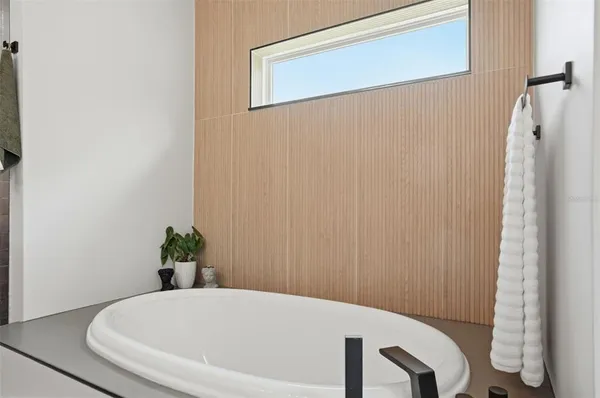 $669,900 | 34121 August Avenue, Webster, FL 33597