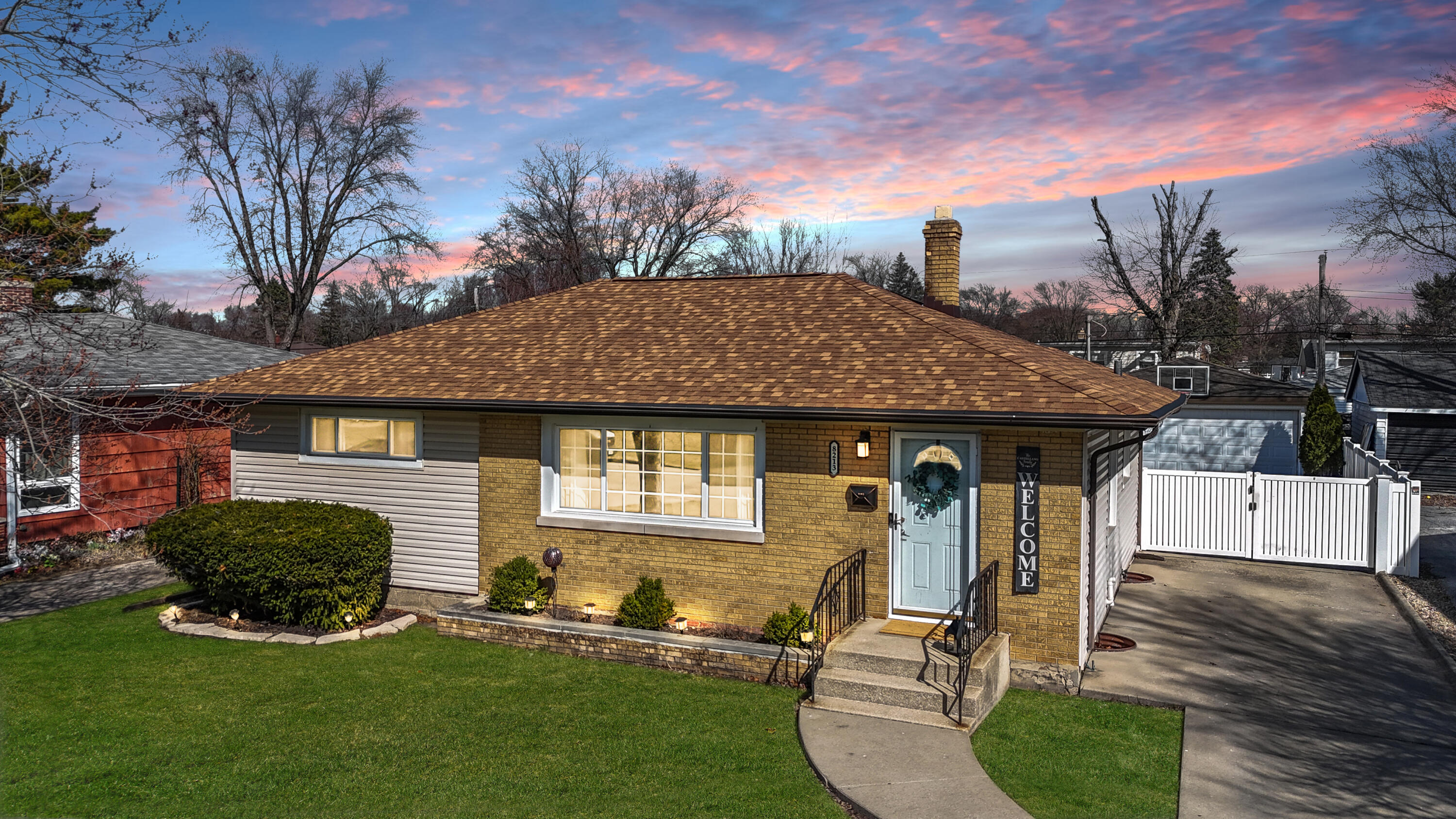 8213 Kooy Drive Munster, IN 46321 - Photo 3 of 23 3000x1687