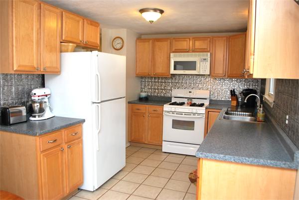 101 Wallace Hill Road Townsend, MA 01469 - Photo 5 of 20 Gallery Image 5