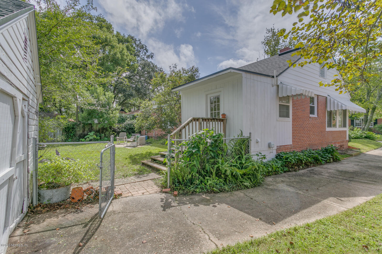 1035 South Shores Road Jacksonville, FL 32207 - Photo 17 of 23 04_IMG_0137_mls