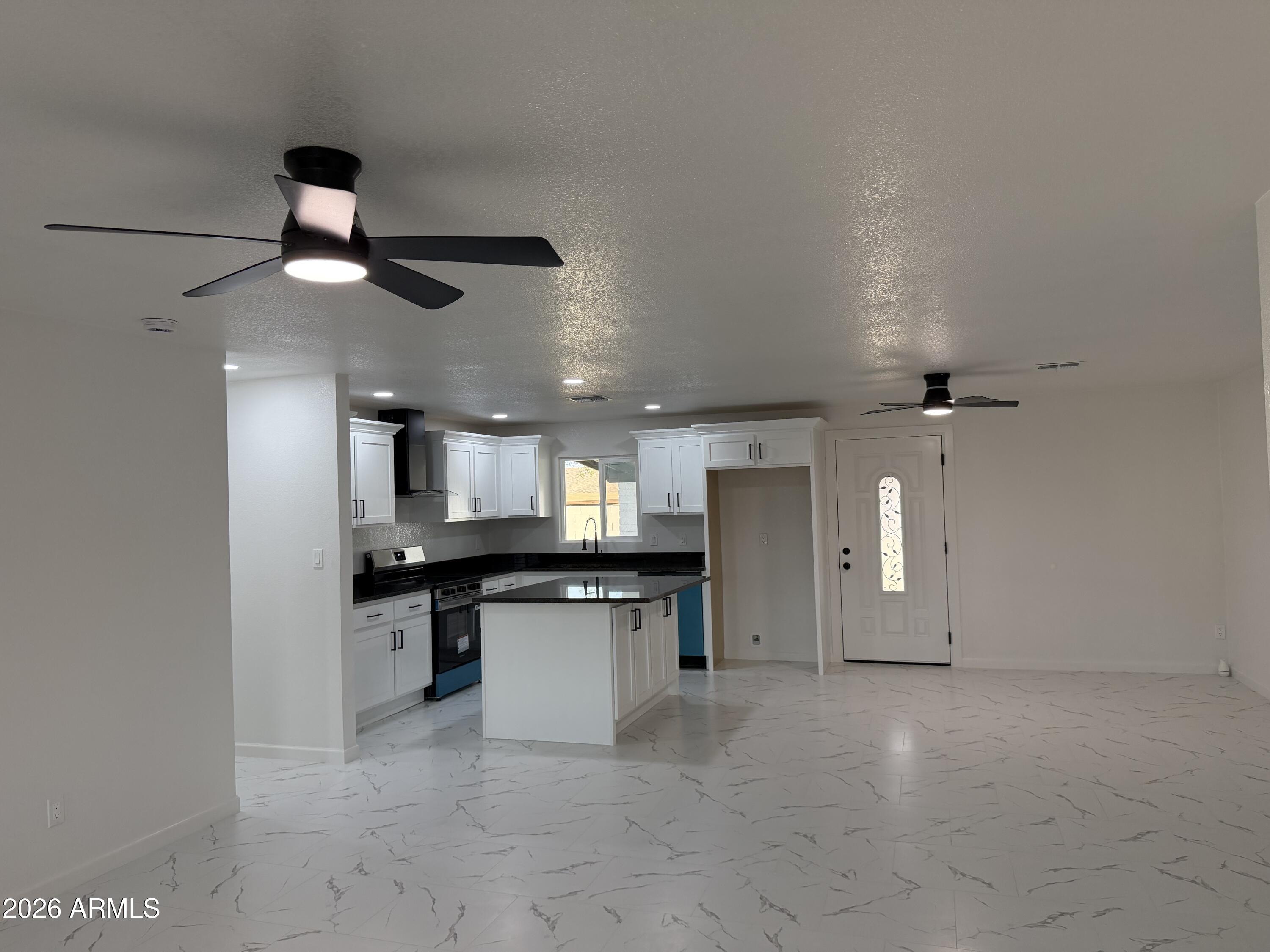 6829 West Monte Vista Road Phoenix, AZ 85035 - Photo 3 of 14
