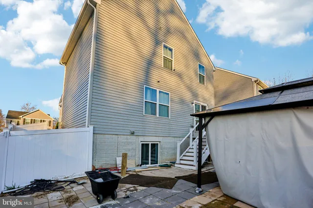 $585,000 | 211 Green Ridge Lane, Glen Burnie, MD 21060