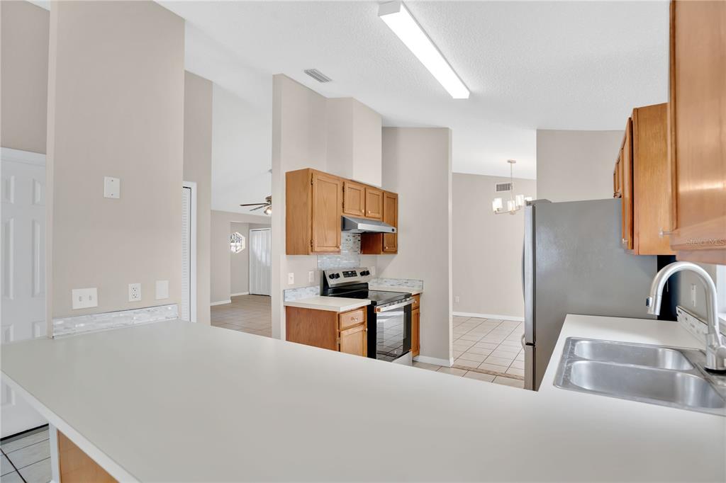 3721 Daventry Road Orlando, FL 32817 - Photo 10 of 26