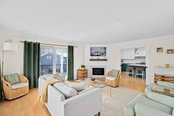 5 Vernon Avenue Hull, MA 02045 - Photo 12 of 33